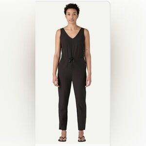 PATAGONIA Women’s Fleetwith Romper Sleeveless Jumpsuit | Black | SZ Large